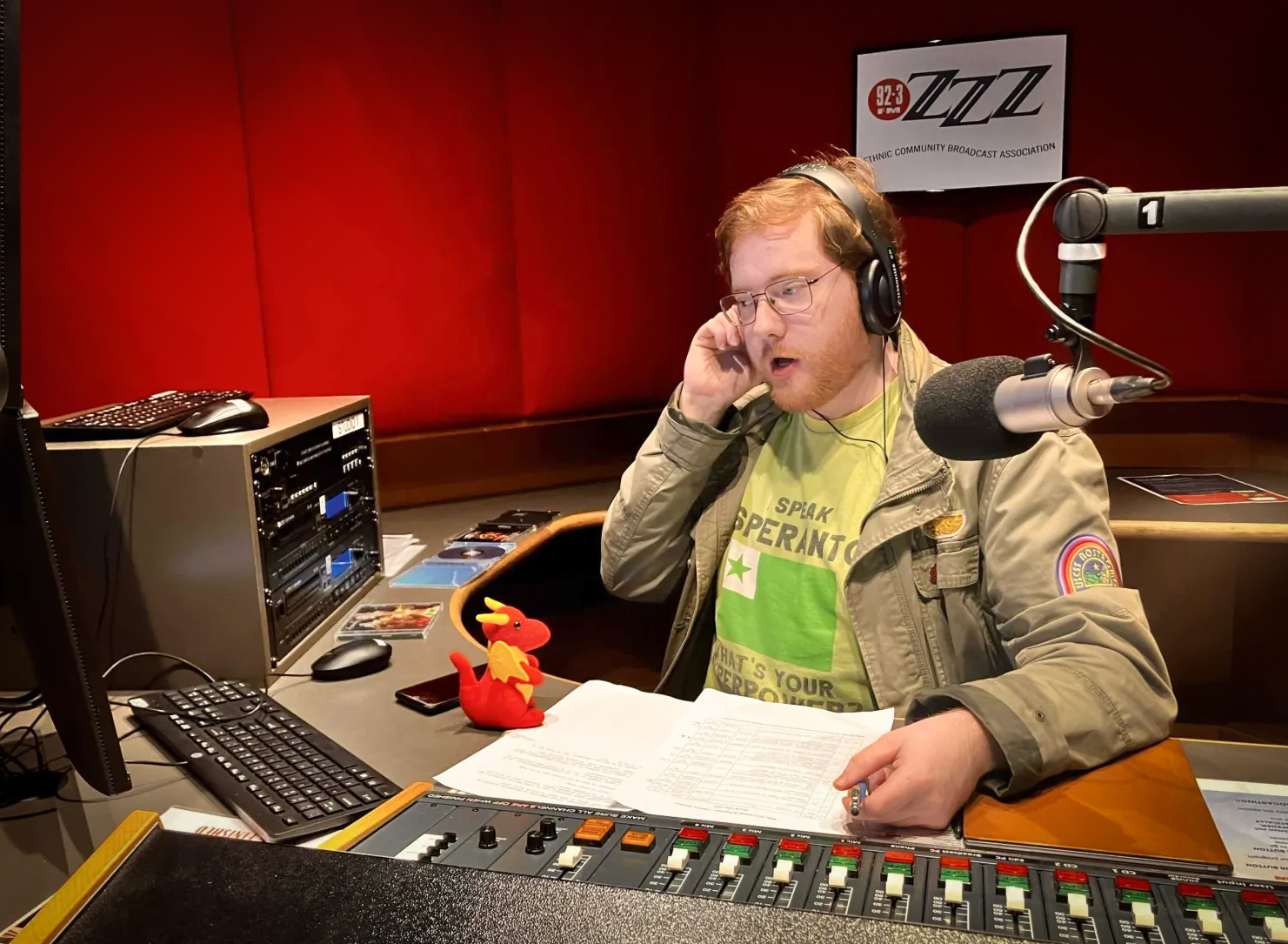 3ZZZ Esperanto Radio presenter William Georgeson